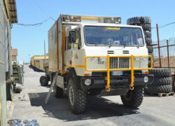truck4x4 Adventure Iveco ACM 90 Raffaello-Torino in officina2