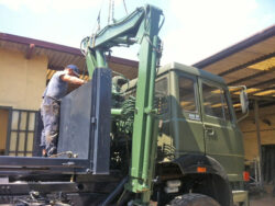 truck-industria-gru-isoli-m-180-6x6-cippatore