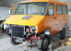Iveco Turbo Daily 4x4 rimontaggio componenti mezzo