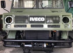 Iveco WM90 montaggio cofano