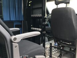 Iveco Daily rimozione adesivi e insegne polizia