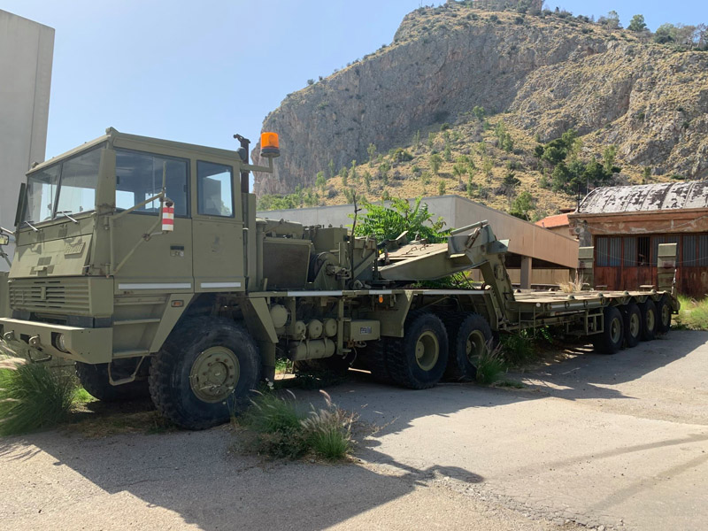 PORTACARRI ATC-81 Iveco-320.45-WTM-con-carrello-trasporto-mezzi-pesanti