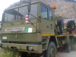 Iveco 320.45 WTM trasporto mezzi pesanti