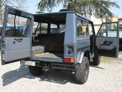 restauro Mercedes fuoristrada, portellone